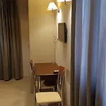 Andros Guesthouses Андрос