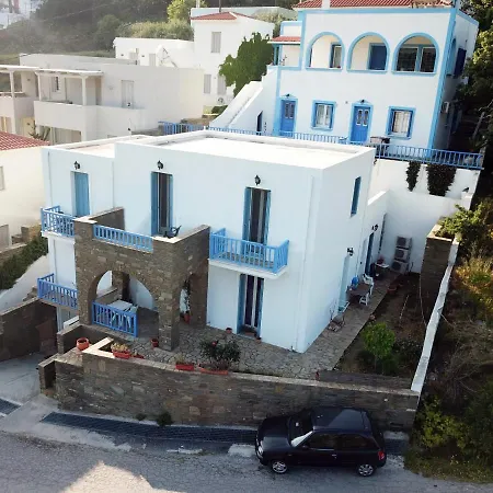 Andros Guesthouses *