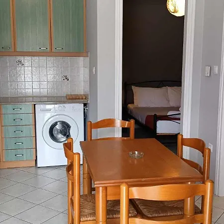 Andros Guesthouses Apartamento *