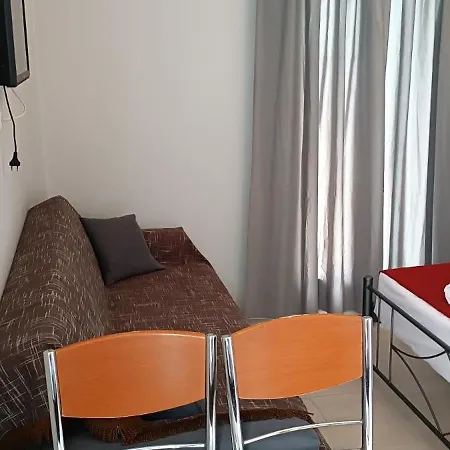 Andros Guesthouses Apartamento