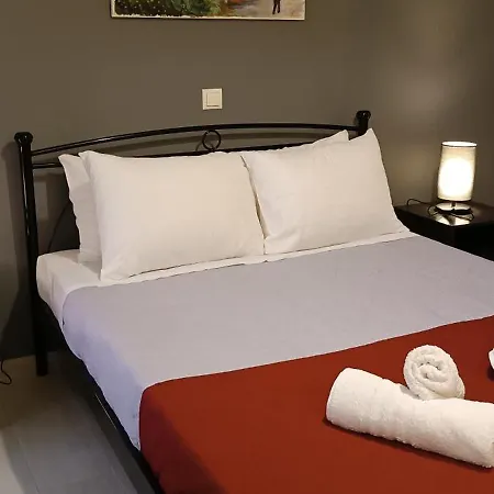 Andros Guesthouses * Andros Town