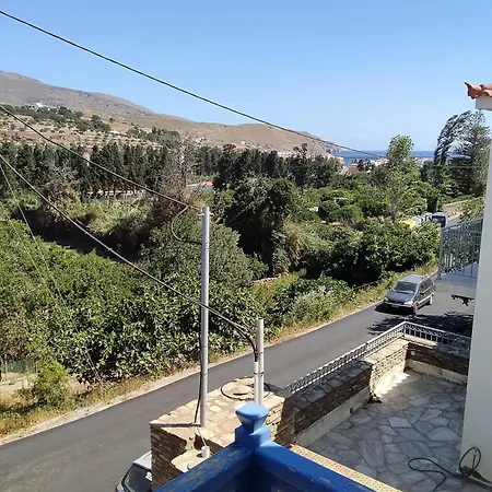 Andros Guesthouses Apartment *