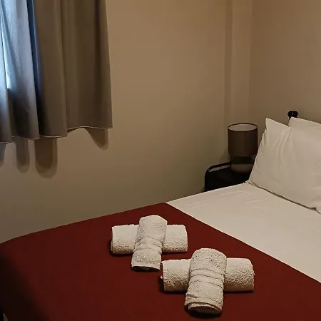 Andros Guesthouses Apartment *