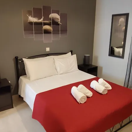Andros Guesthouses アパート Ándros